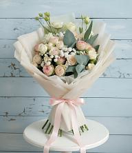 Букет цветов из:  Розы и Лизиантусы в Нагорном