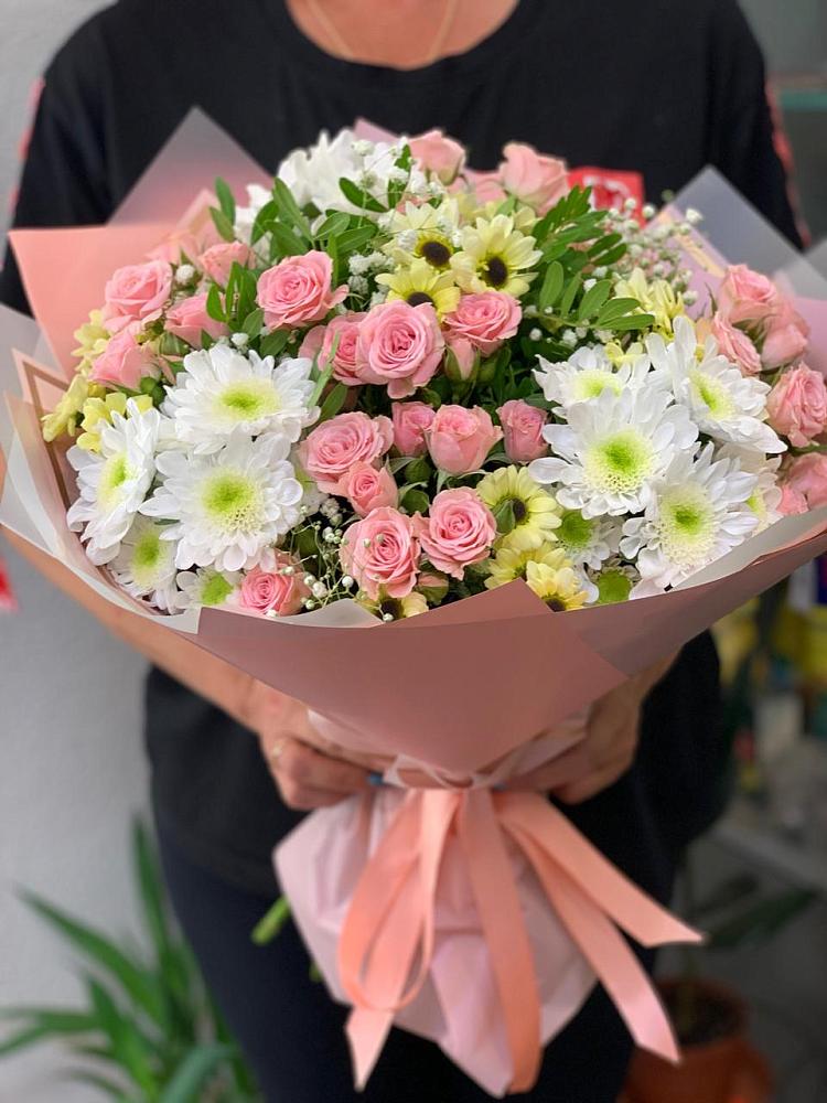 Букет цветов из: Розы и Хризантемы в Нагорном