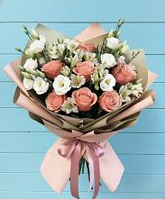 Букет цветов из:  Розы, Альстромерии и Лизиантусы в Нагорном