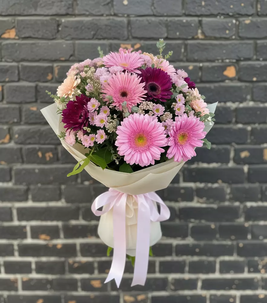 Букет цветов из: Герберы и Хризантемы в Нагорном