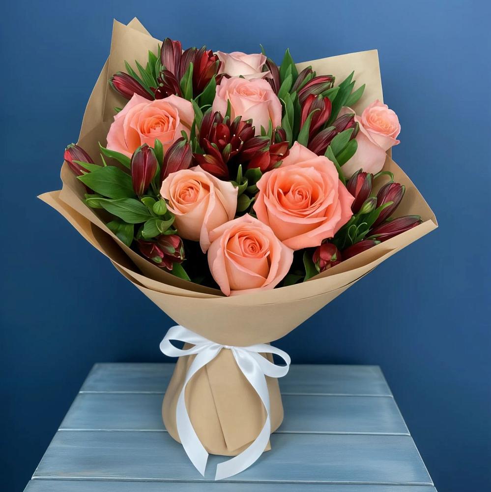 Букет цветов из: Розы и Альстромерии в Нагорном