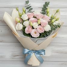 Букет цветов из:  Лизиантусы в Нагорном