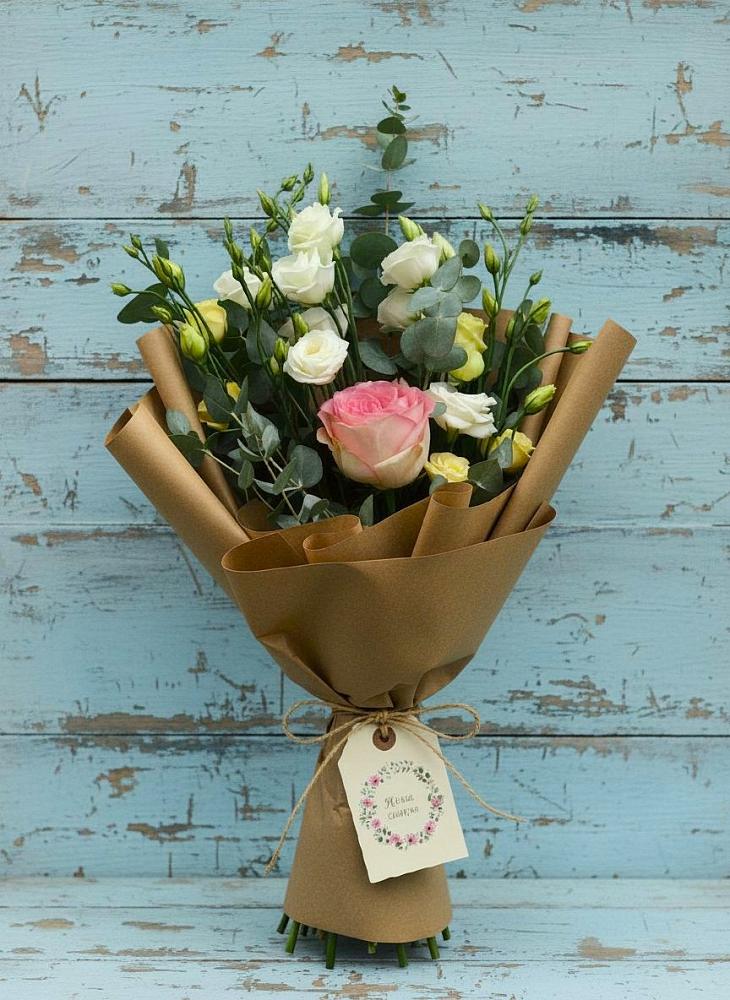 Букет цветов из: Розы и Лизиантусы в Нагорном