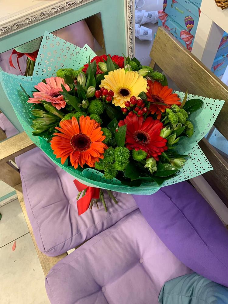 Букет цветов из: Герберы, Хризантемы и Альстромерии в Нагорном