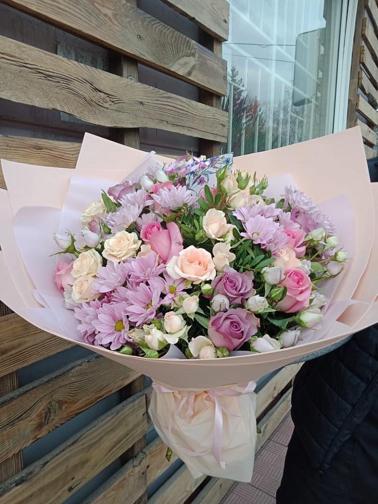 Букет цветов из: Розы и Хризантемы в Нагорном