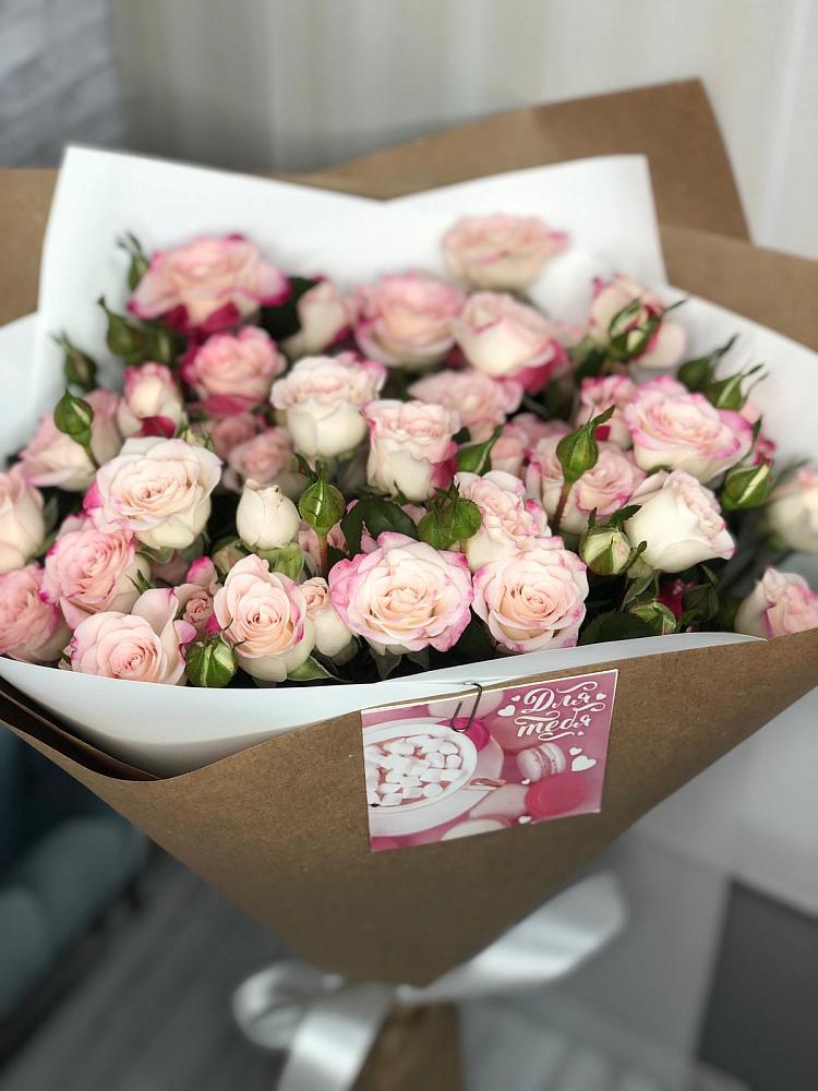 Букет цветов из: Розы в Нагорном