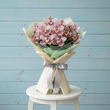 Букет цветов из:  Орхидеи и Розы в Нагорном