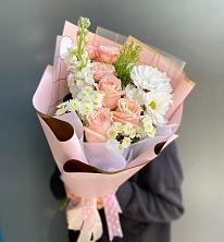 Букет цветов из:  Хризантемы и Розы в Нагорном