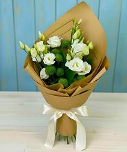 Букет цветов из:  Хризантемы и Лизиантусы в Нагорном