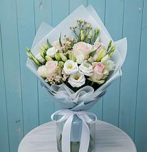 Букет цветов из:  Розы и Лизиантусы в Нагорном