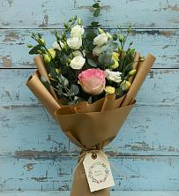 Букет цветов из:  Розы и Лизиантусы в Нагорном