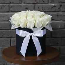 Цветочная композиция из Розы в шляпной коробке в Нагорном